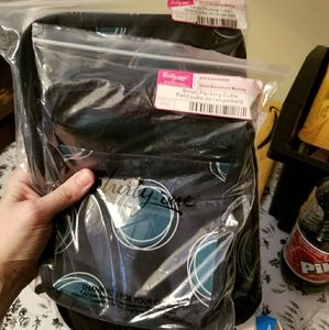 Thirty one packing cubes